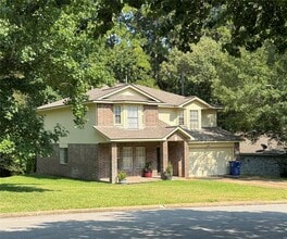 Building Photo - 302 Inverness Dr