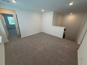Building Photo - 28122 Meadowlark Sky Dr