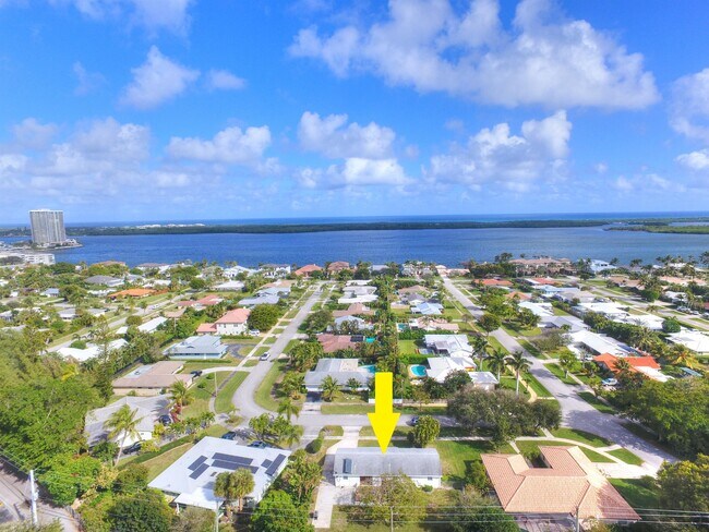 Foto del edificio - 807 Easterly Rd