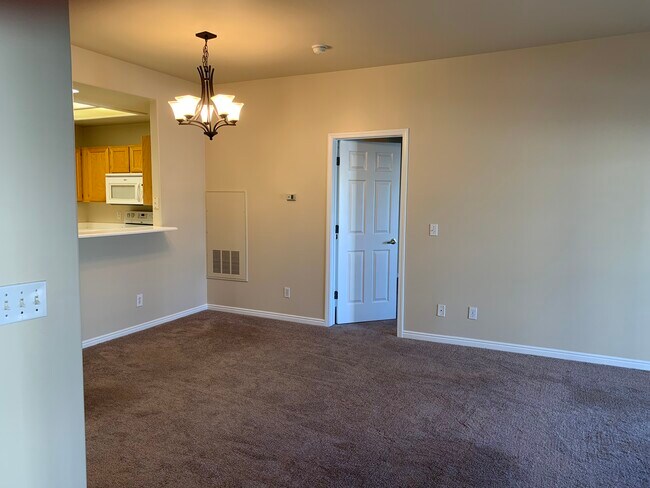 Building Photo - 3821 S Big River Way