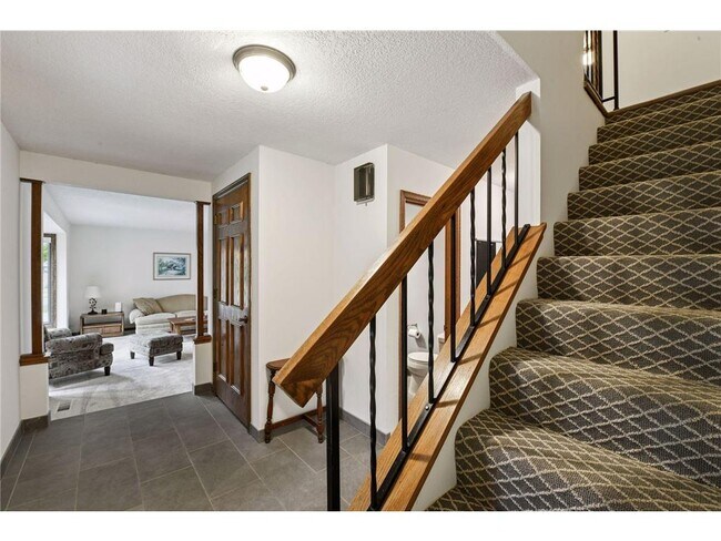 Foto del edificio - 9933 Balmoral Ln