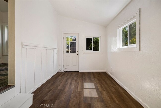 Building Photo - Chico home for rent 3 bed 2 bath, yard cha...