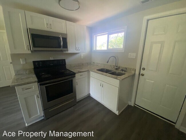Building Photo - 2 br, 1 bath House - 808 Campbell Street U...