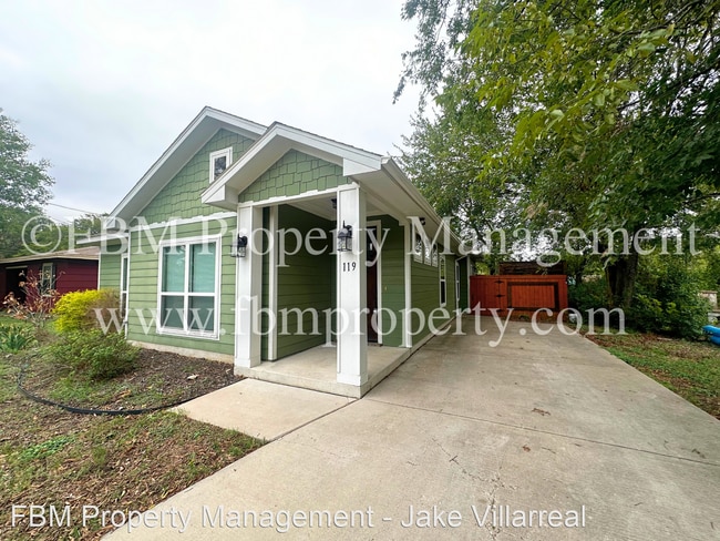 Building Photo - 4 br, 2 bath House - 119 Bradshaw St