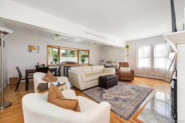 Building Photo - 48 Davison Pl