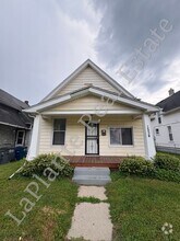Building Photo - 1534 Pinewood Ave