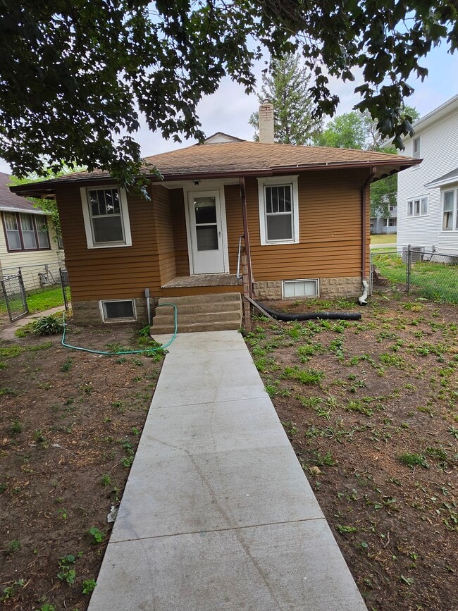 Building Photo - 2710 Myrtle St