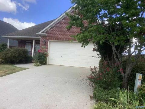 Building Photo - 134 Canterbury Dr