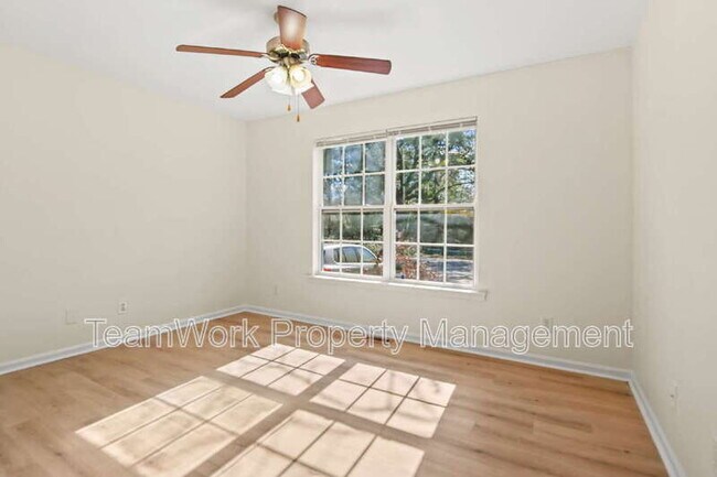 Foto del edificio - 131 Boone St