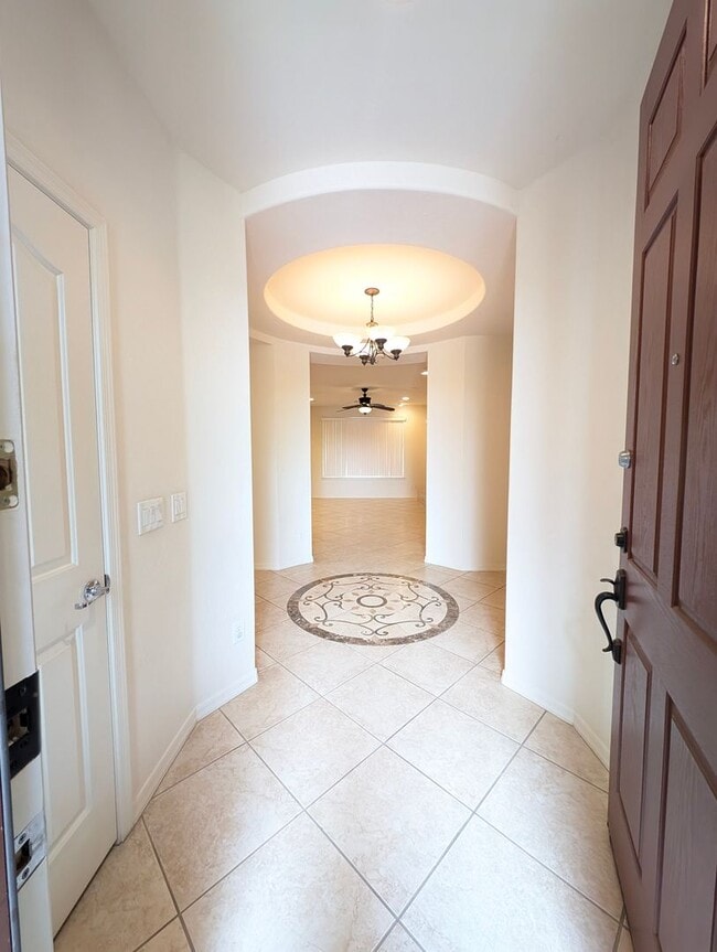 Building Photo - AVAILABLE NOW IN GREAT CHANDLER LOCATION!!!