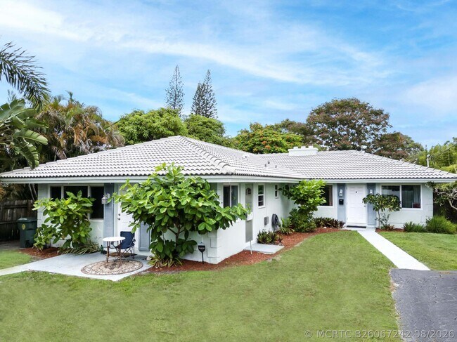 Foto del edificio - 1680 NE 34th Ln