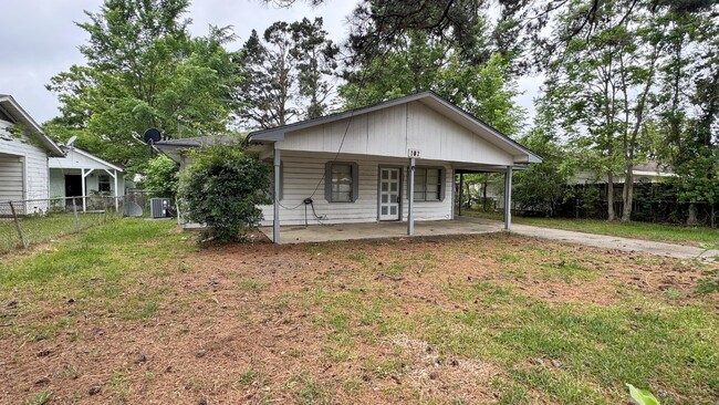 Building Photo - 102 Ridge Grove Dr