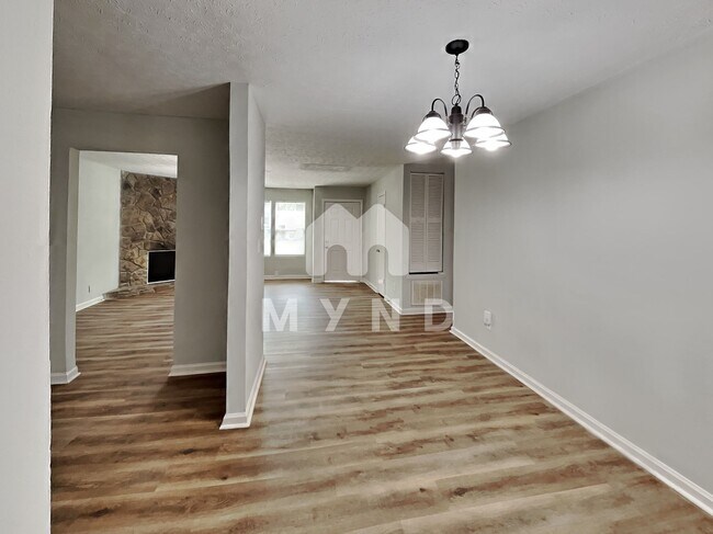 Building Photo - 719 Hairston Crossing Trl