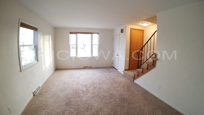 Foto del edificio - 920 F Ave NW