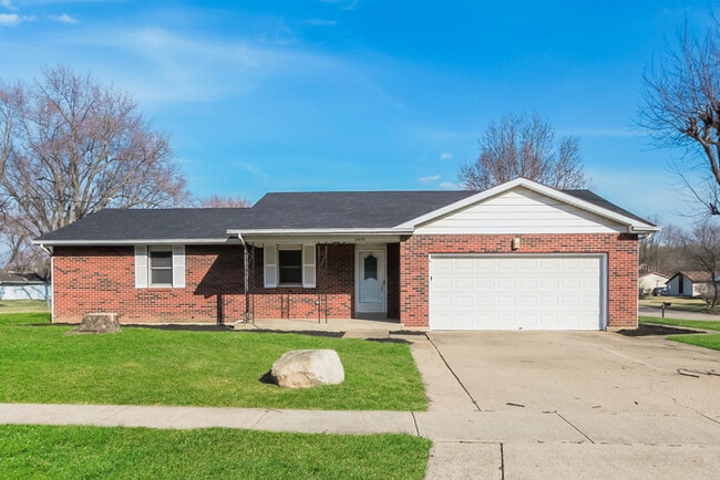 Building Photo - 2456 Bendel Dr