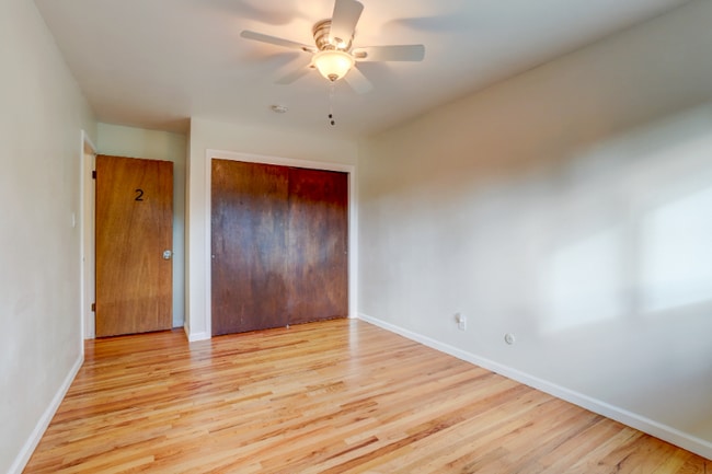 Building Photo - 2403 S Lima Way