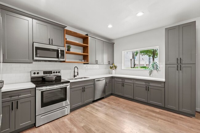 Foto del edificio - 1115 Augusta Dr