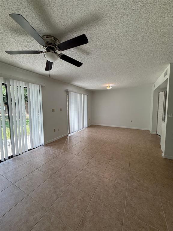 Foto del edificio - 3026 NW 28th Cir