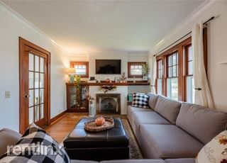 Building Photo - 2 br, 1.5 bath House - 51 Cambria Rd