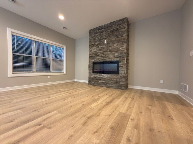 Building Photo - 3500-3504 W 90th St