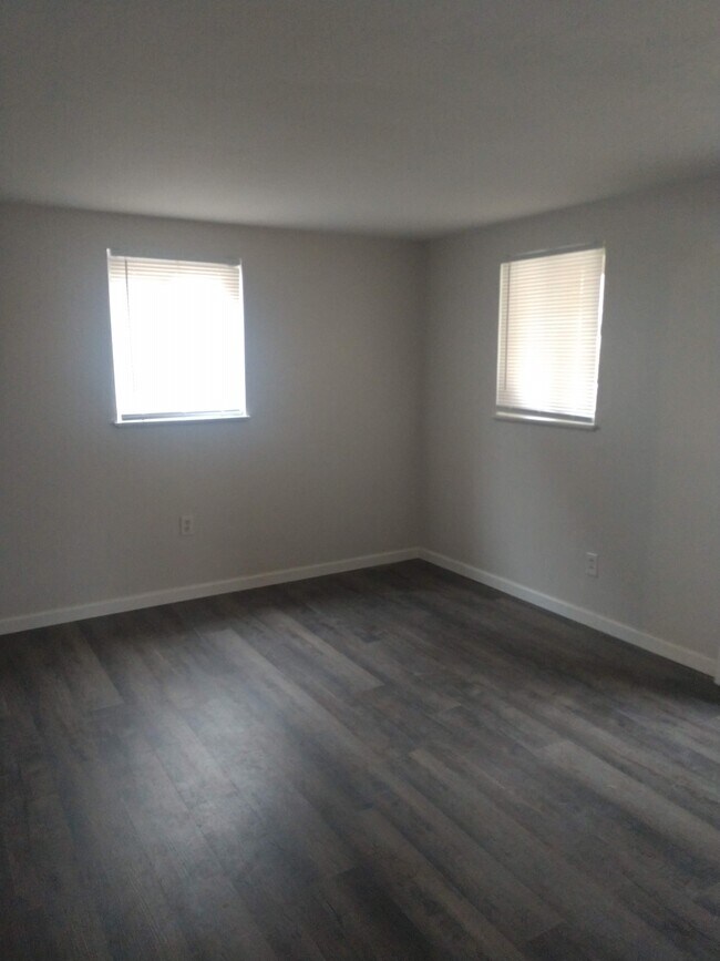 Building Photo - 3823 Delco Rd