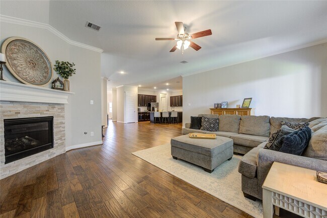 Building Photo - 24807 Pleasant Shores Ct