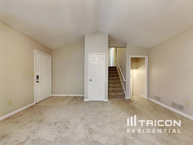 Foto del edificio - 4684 Woodglen Ct