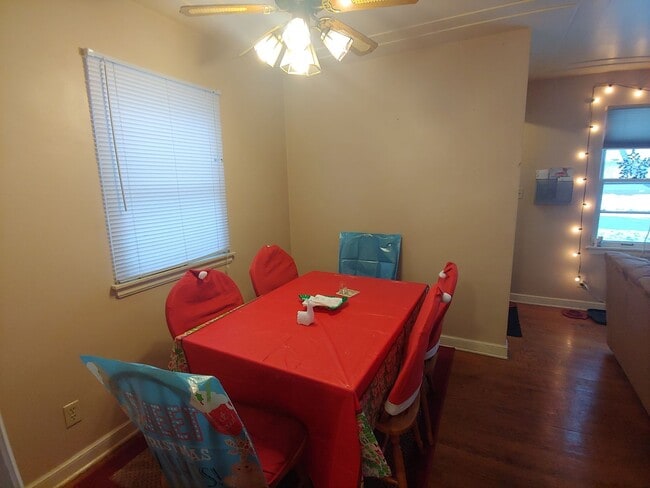 Foto del edificio - AVAILABLE JUNE - 4 BED 2 BATH