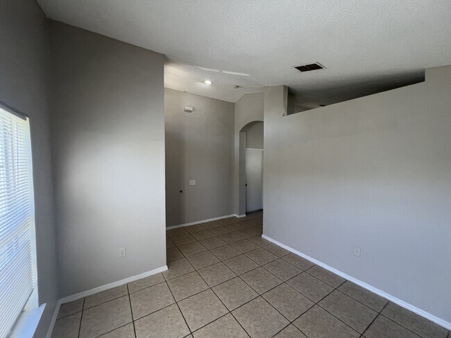 Foto del edificio - 13226 Glenbarrow Ct