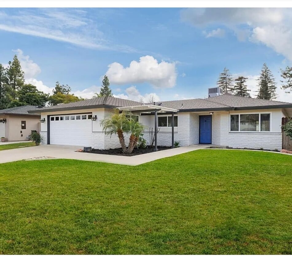 Foto principal - 6901 Caswell Ave
