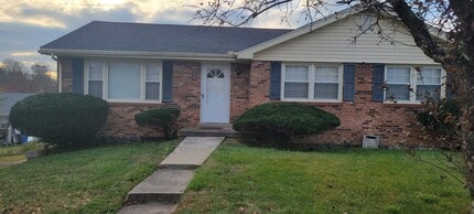Building Photo - 404 Chapman Ct