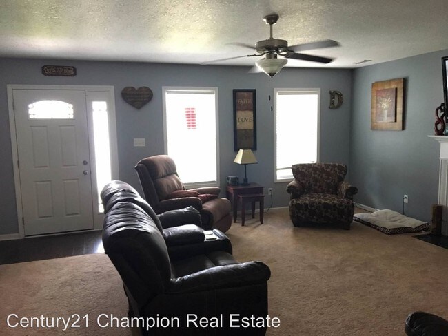 Building Photo - 4 br, 2.5 bath House - 822 Dynasty Dr.
