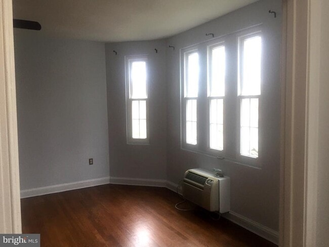 Building Photo - 3051 Idaho Ave NW