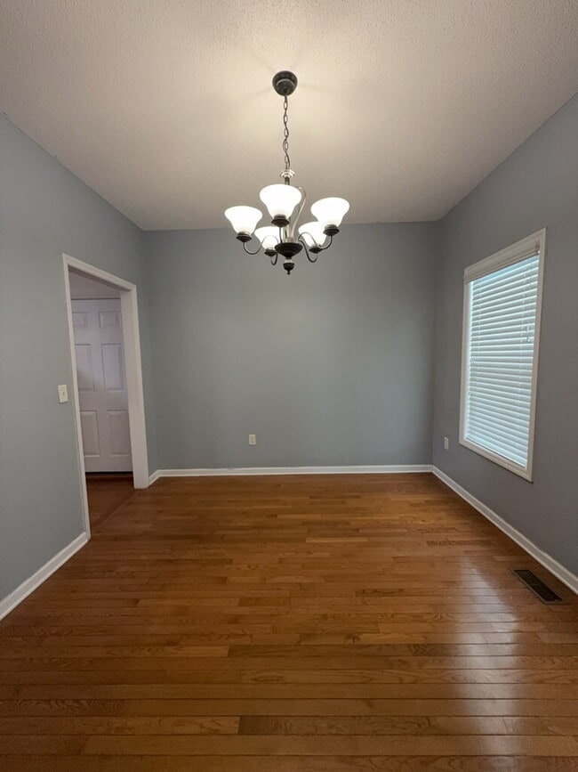 Building Photo - 151 Bayshore Dr