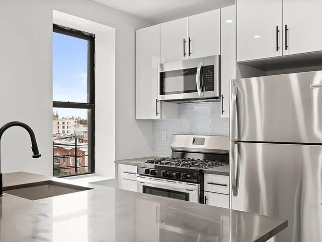 #C-11 - #C-11 Apartment