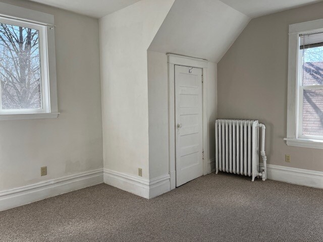 Dormitorio 1 - 1631 Hewitt Ave