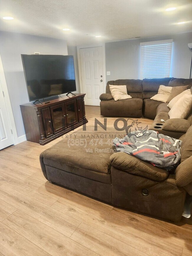 Foto del edificio - 2412 N 2000 W