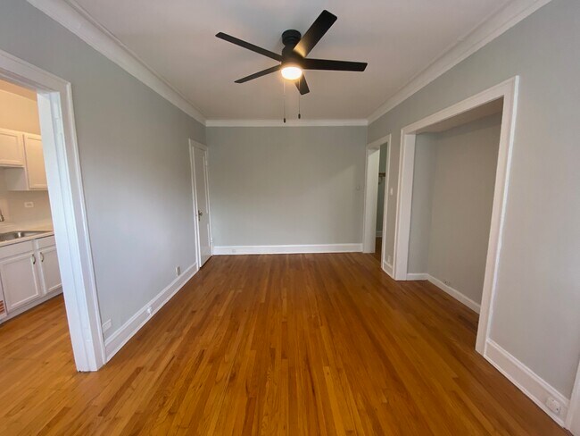 Foto del edificio - 1303 Elmwood Ave