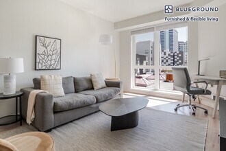 Building Photo - 2500 Webster St