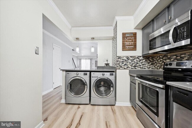 Foto del edificio - 7 Barclay Ct