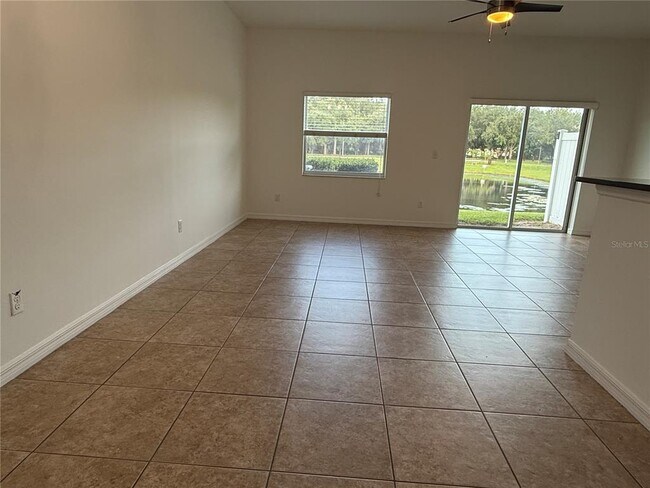 Foto del edificio - 12243 Citruswood Dr