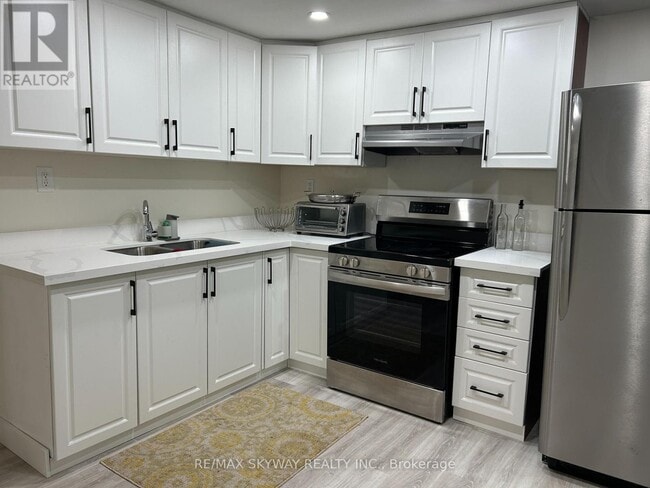 Building Photo - 118 Archdekin Dr