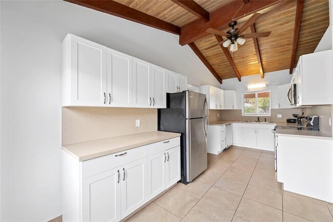 Building Photo - 4511 Sea Grape Dr