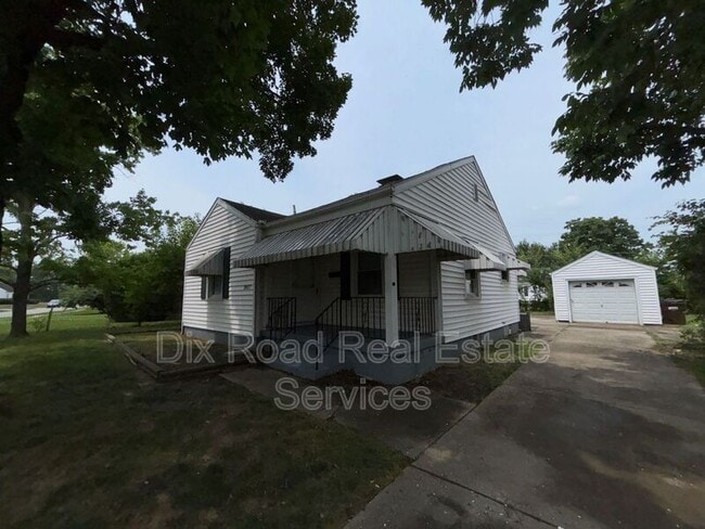 Building Photo - 2827 Oxford Ave