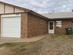 Building Photo - 3114 Forestridge Dr.