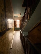 Building Photo - 2264 Pacific St