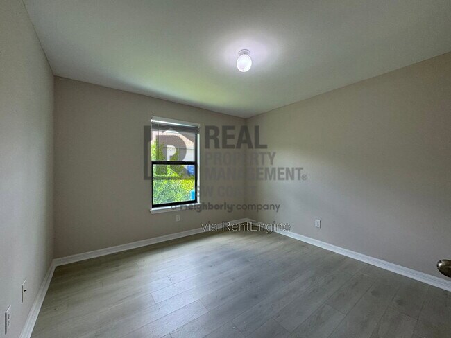 Building Photo - 216 Pennfield St