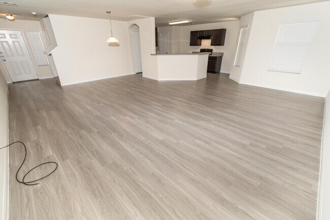 Foto del edificio - 5902 Sugar Field Ln