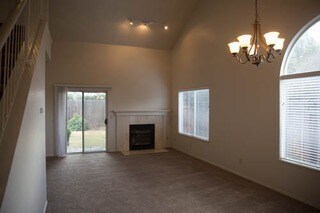 Foto del edificio - Large North Fresno condo near Woodward Park
