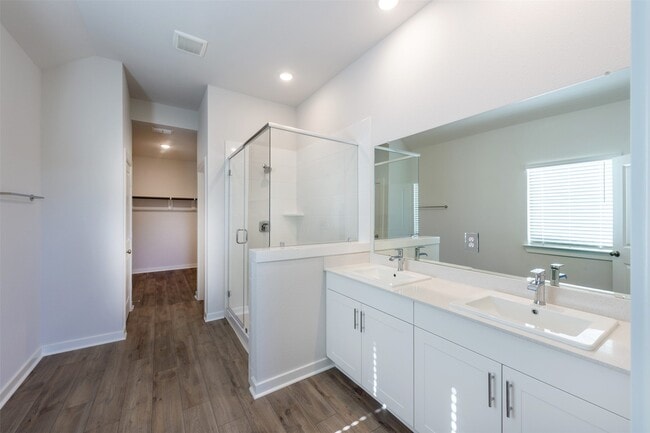 Building Photo - 16835 Solomons Plume Ln